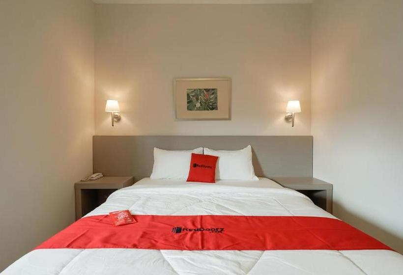 فندق Reddoorz Syariah Plus @ Bsd City