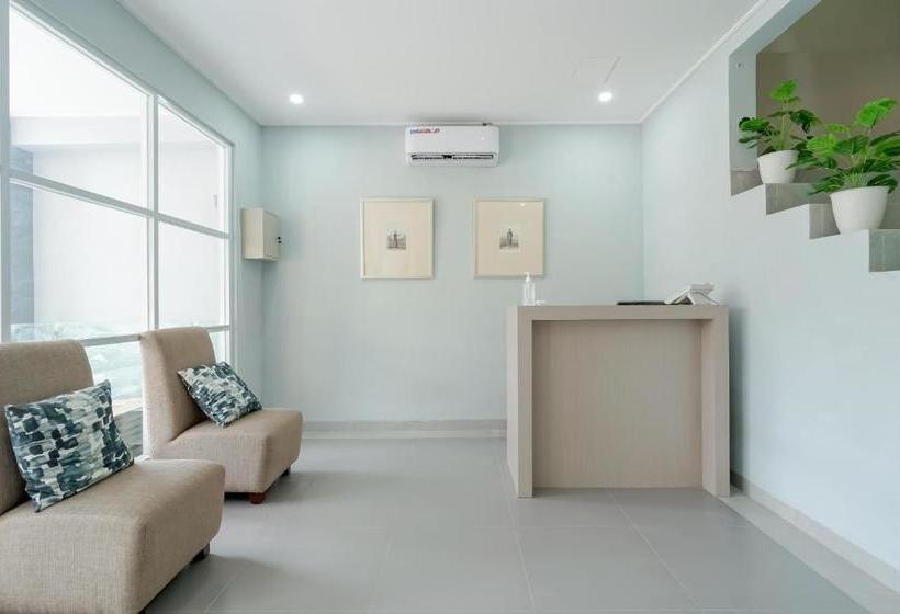 בית מלון כפרי Reddoorz Syariah Plus @ Bsd City