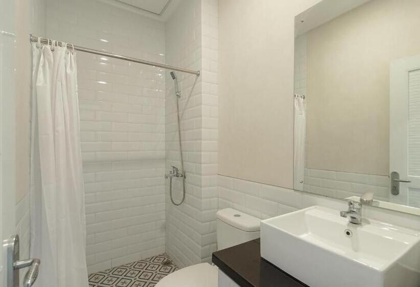 בית מלון כפרי Reddoorz Syariah Plus @ Bsd City