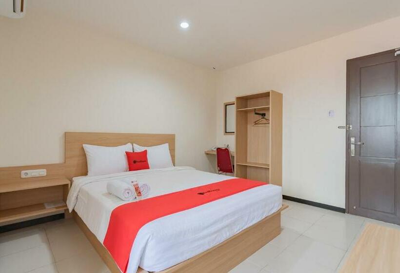 בית מלון כפרי Reddoorz Syariah Plus Near Tanjungpura University 2 Pontianak