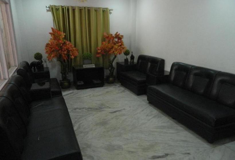 Отель Royal Palace