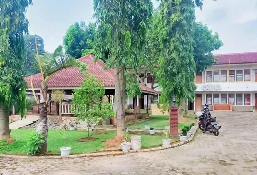 호텔 Rumah Pahoman Syariah Mitra Reddoorz