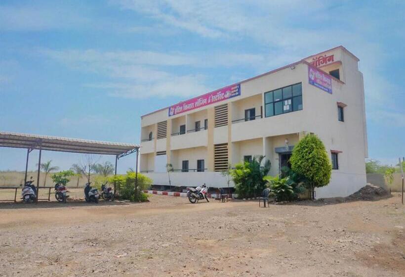 בית מלון כפרי Spot On 79676 Hote Kinara Lodging And Restaurant