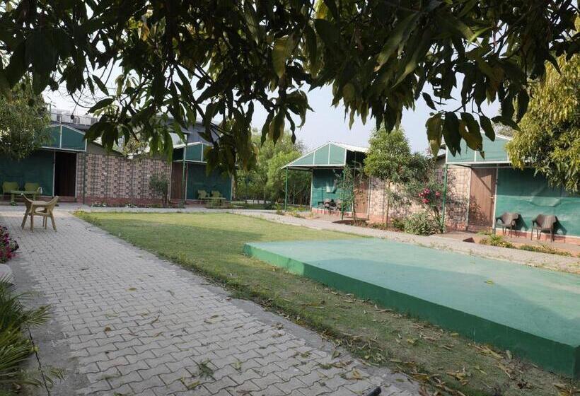 ホテル Sukoon   A Wellness Resort, Uttarakhand