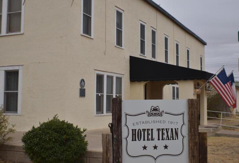 The Hotel Texan