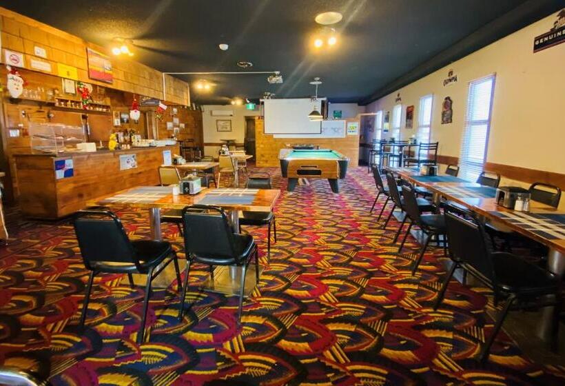 فندق Theodore Motor