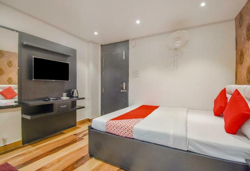 ホテル Vaccinated Staff  Oyo 79226  Roy Residency