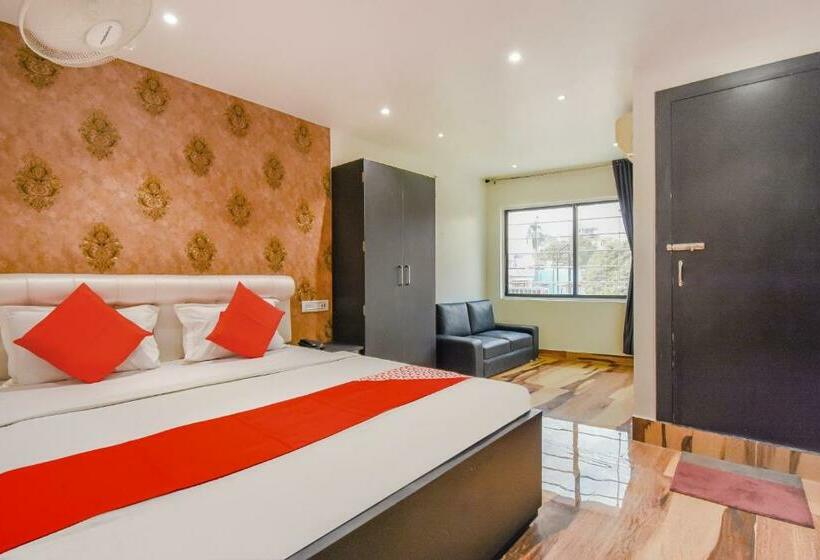 ホテル Vaccinated Staff  Oyo 79226  Roy Residency