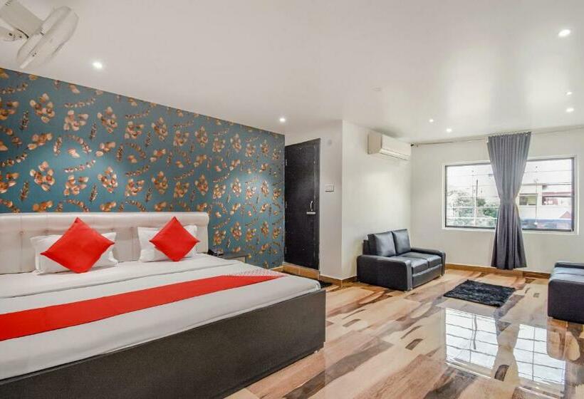 ホテル Vaccinated Staff  Oyo 79226  Roy Residency