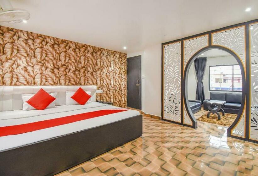 ホテル Vaccinated Staff  Oyo 79226  Roy Residency