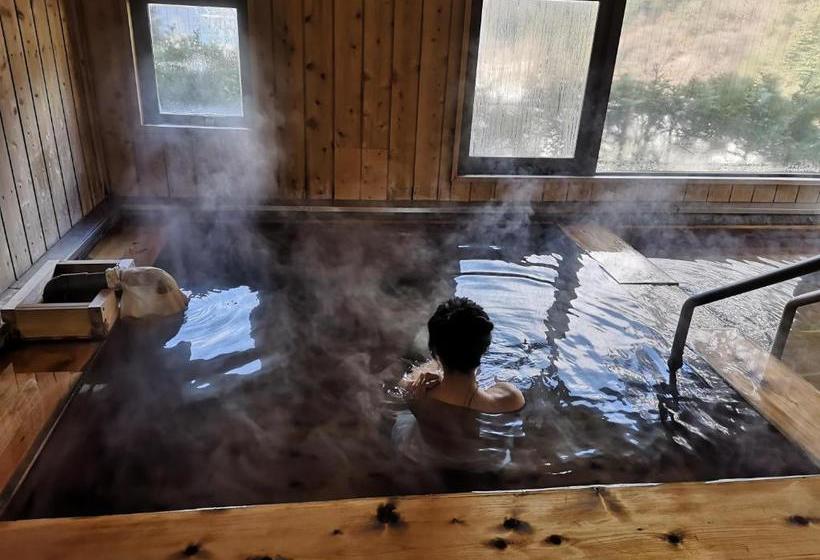 Пансион 秘境冒険民宿 山人砦