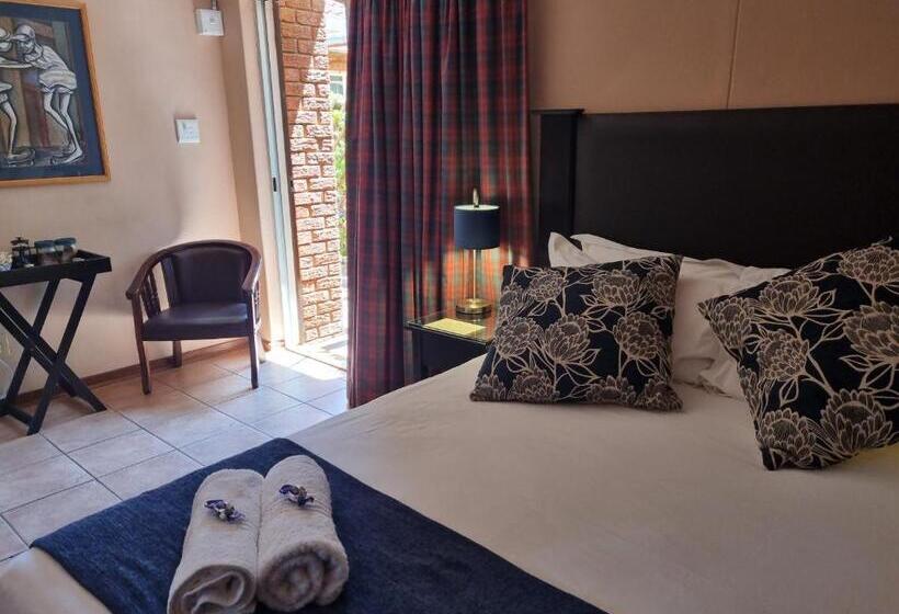 פנסיון Camelia Guest House