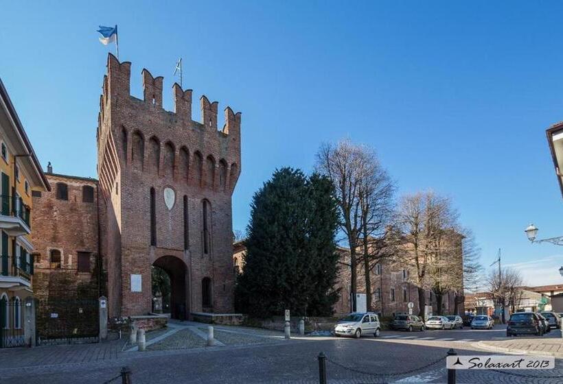 Пансион Casa Jomi B&b Borghetto Lodigiano