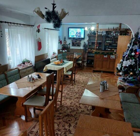 פנסיון Casa Ott