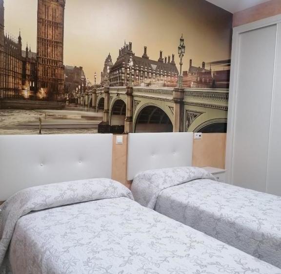 Пансион Hostal Restaurante Casa Isabel