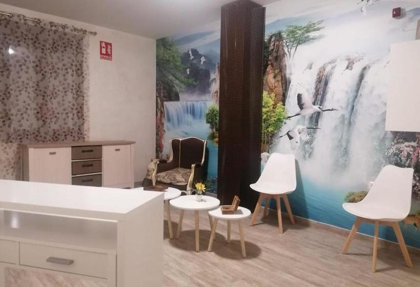 Пансион Hostal Restaurante Casa Isabel