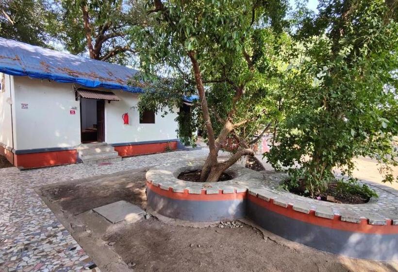 פנסיון Kamat Cottages