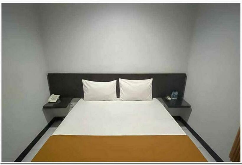 פנסיון Losmen Family Syariah Bypass Juanda Mitra Reddoorz