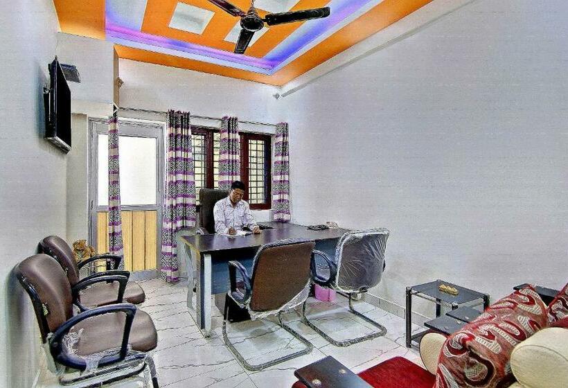 ペンション Oyo Home 78802 Balaji Bhawan Jhajra