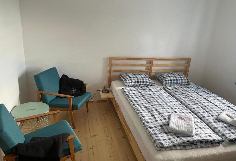 Pension S Láskou Karel Bezděz