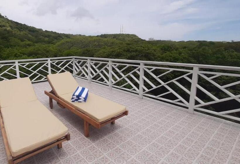 منتجع Akasha Beach Club