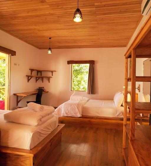 منتجع Akasha Beach Club