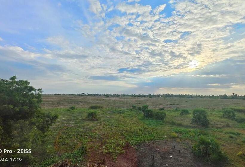 Riviera Beach Resort