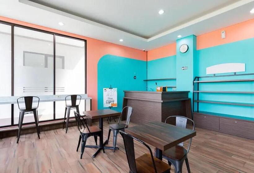 Sans Hotel Rajawali Surabaya By Reddoorz