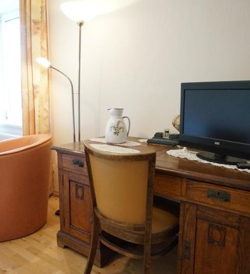 ユースホステル Gästehaus Zum Goldberg