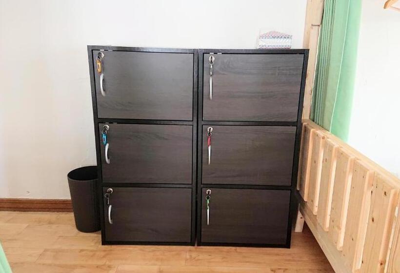 הוסטל Kawayu Onsen Guesthouse Nomy