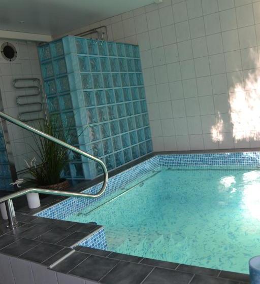 הוסטל Pensionatet I Mellanfjärden