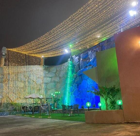 호스텔 Revera Resort