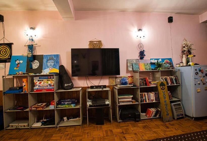 Общежитие Voyageur Nest