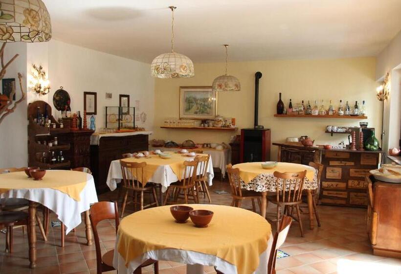 مبيت وإفطار Antica Dimora Del Portico