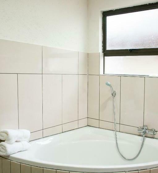 צימר Bongan Safari Lodge