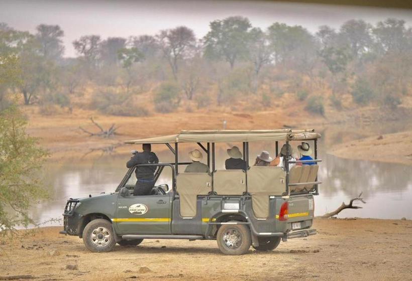 צימר Bongan Safari Lodge