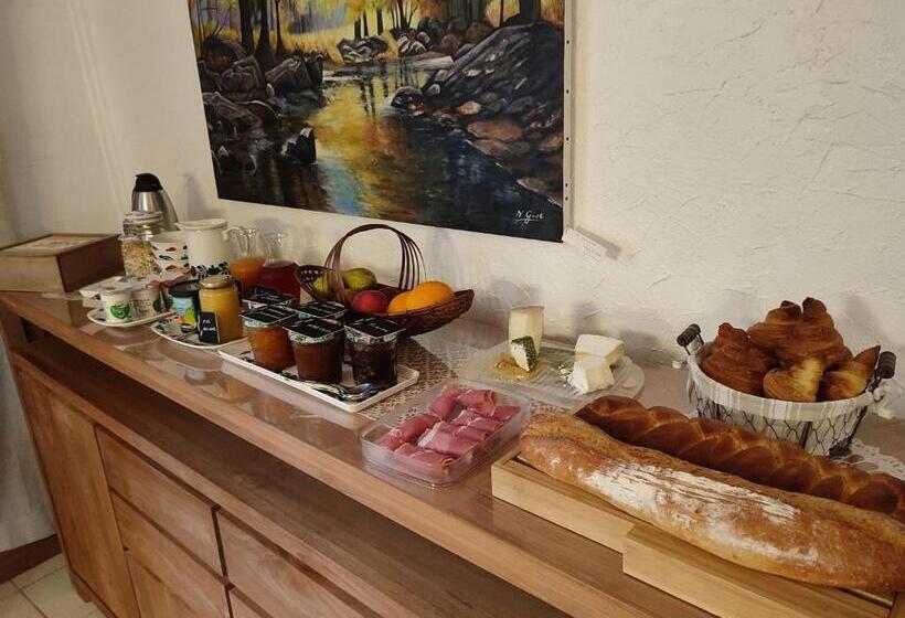 住宿加早餐 La Grange De Champagnac