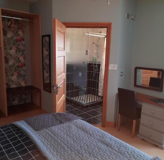 مبيت وإفطار Oak Tree Lane Country B And B