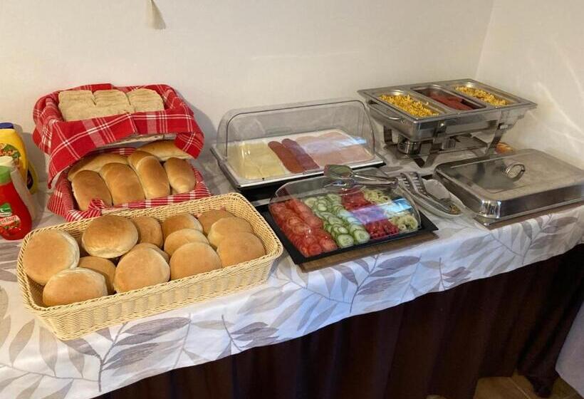 住宿加早餐 Szabolcs Vezér Panzió