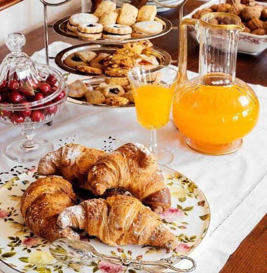 민박 Villa Maraldo 1927