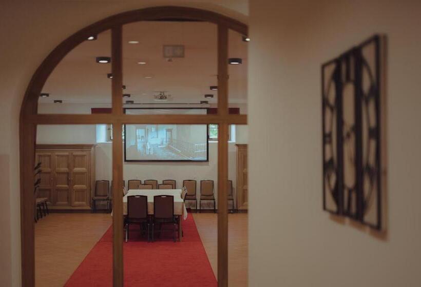 Brigadéros Hotel Brigadír Borsi