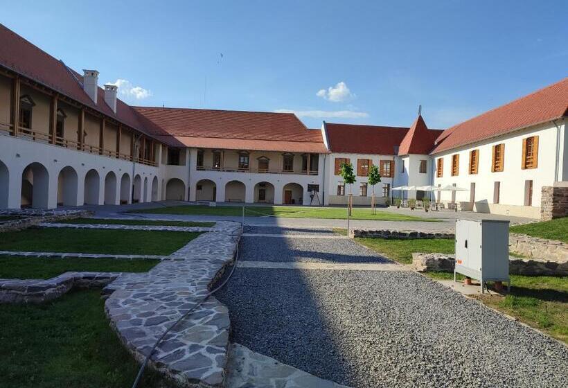 Brigadéros Hotel Brigadír Borsi