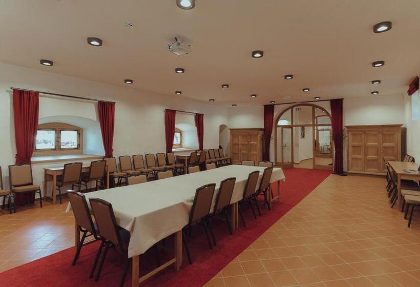 Brigadéros Hotel Brigadír Borsi