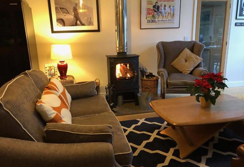 Carlton Corner Bed & Breakfast