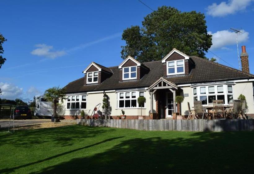 Carlton Corner Bed & Breakfast