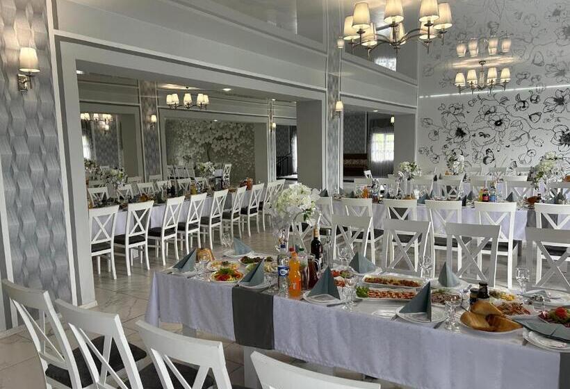 Отель готель максим ресторан