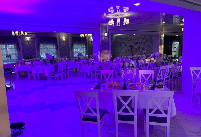 Отель готель максим ресторан