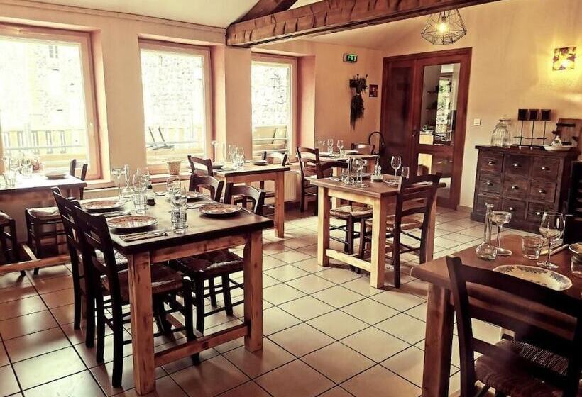 호텔 Auberge De Chanteuges