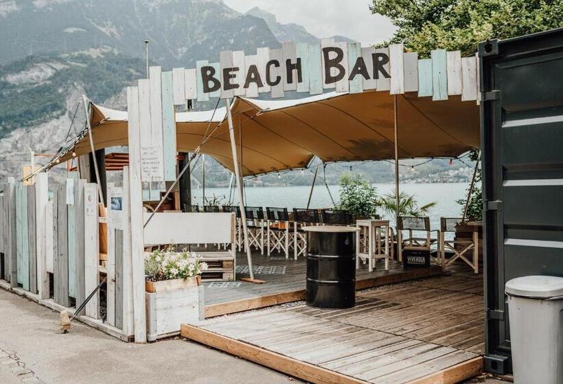 فندق Beachhouse Isleten