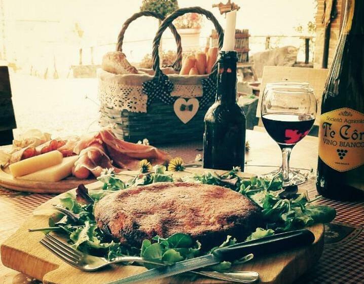 ホテル Borgo Di Corte Alloggio Agrituristico